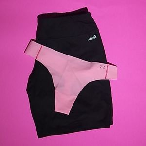 Avia shorts & under armour seamless pink thong
